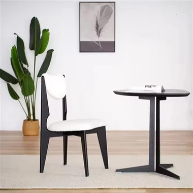 アクセント ブラック 木製フレーム ハート型 ホワイト 布張り ダイニングチェア